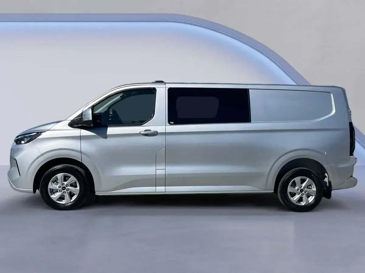 Nowe Ford Transit Custom Limited 170 KM (125 kW) 2025 Srebrny Sedan/Limuzyna