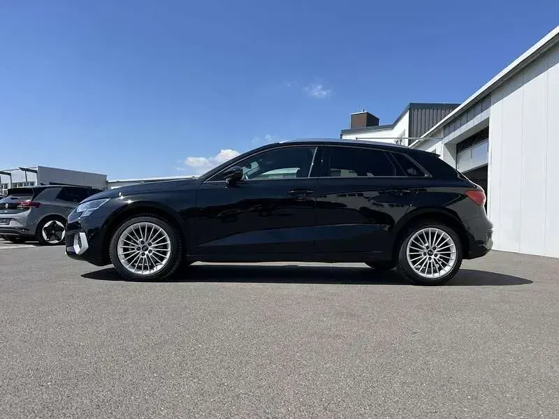 Gebraucht Audi A3 Advanced Plus 150 PS (110 kW) 2024 Mythosschwarz Limousine