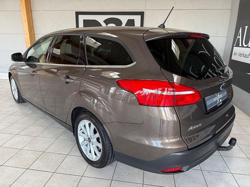 Gebraucht Ford Focus Titanium 150 PS (110 kW) 2018 Braun Kombi