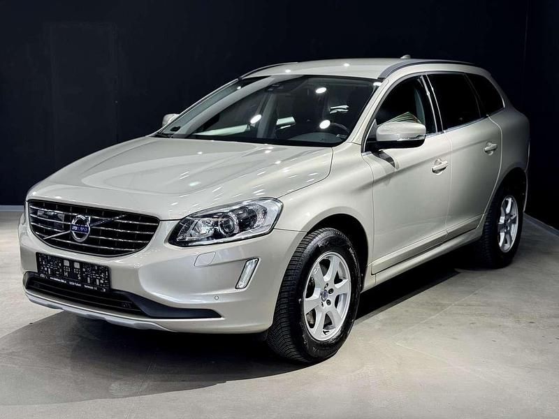 Gebraucht Volvo XC60 Kinetic 190 PS (139 kW) 2016 Luminous sand / metallic SUV
