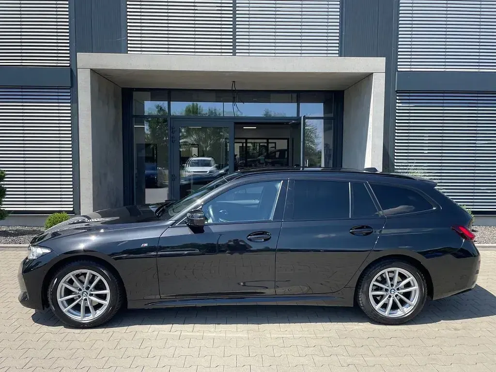 Gebraucht BMW 320 M Sport 184 PS (135 kW) 2024 Schwarz Kombi