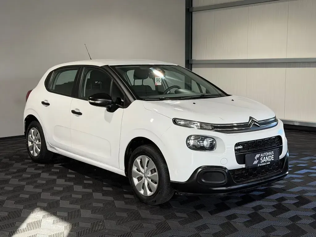 Gebraucht Citroën C3 Live 68 PS (50 kW) 2017 Weiß Limousine