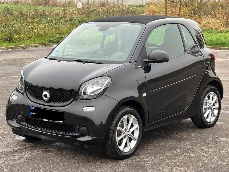 Gebraucht Smart ForTwo Coupé 71 PS (52 kW) 2019 Schwarz Coupé