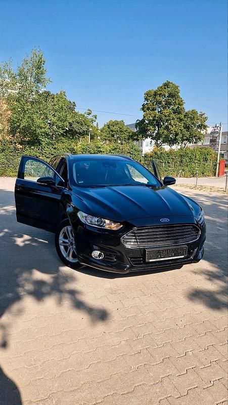 Schwarz Gebraucht 2015 Ford Mondeo Kombi | 11.950 € (Fairer Preis) - Bild 1/4