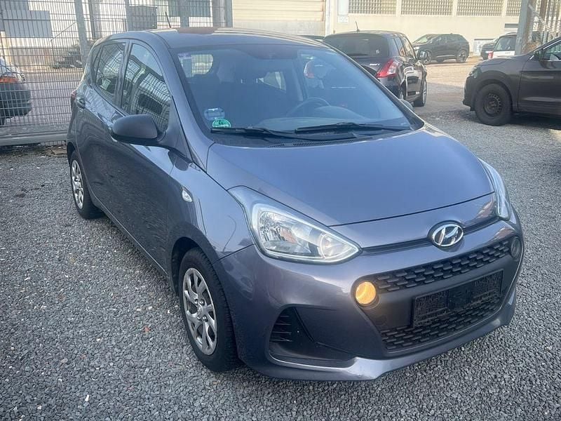 Gebraucht Hyundai i10 Classic 67 PS (49 kW) 2017 Kleinwagen