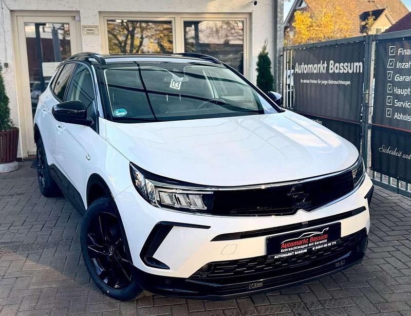 Weiß Gebraucht 2023 Opel Grandland X GS Line SUV | 21.590 € (Superpreis) - Bild 1/3
