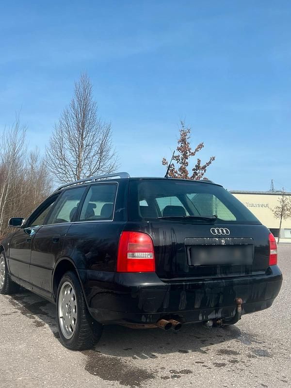 Gebraucht Audi A4 165 PS (121 kW) 2000 Schwarz Kombi