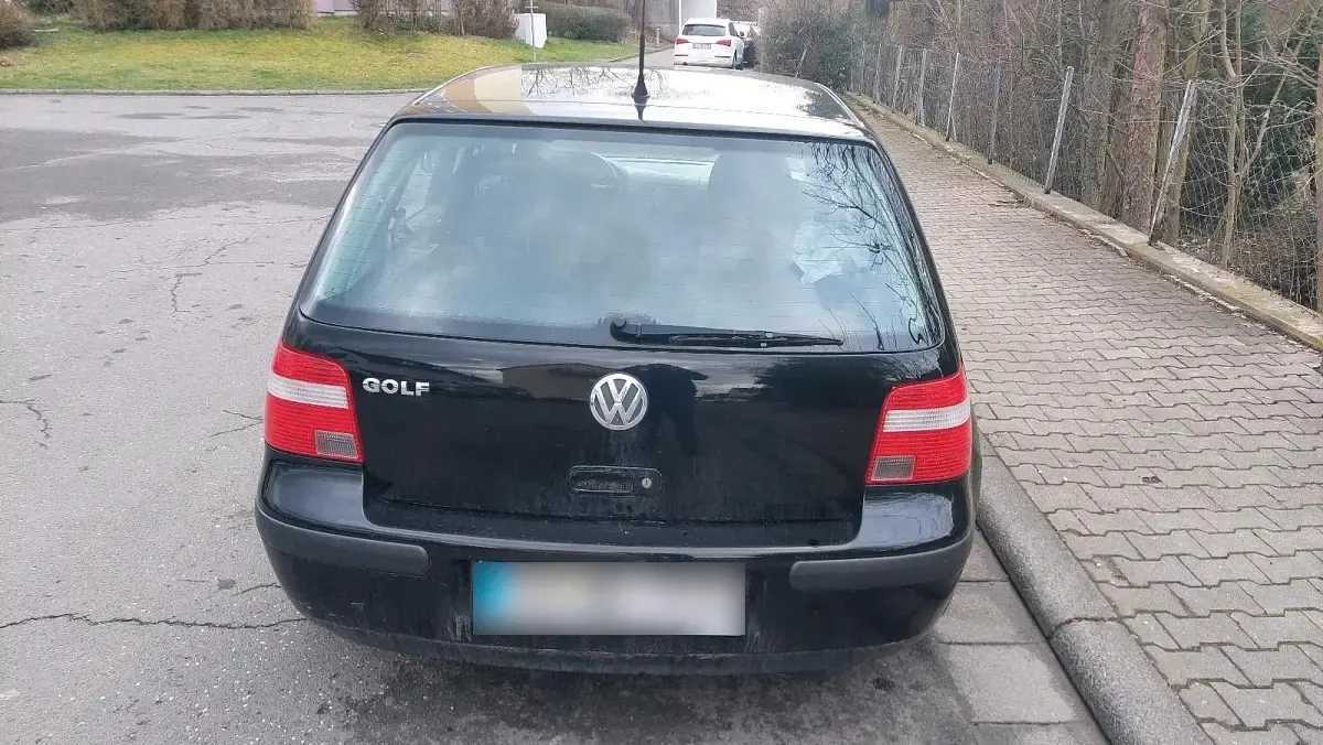 Usata VW Golf IV 75 CV (55 kW) 2003 Nero Berlina