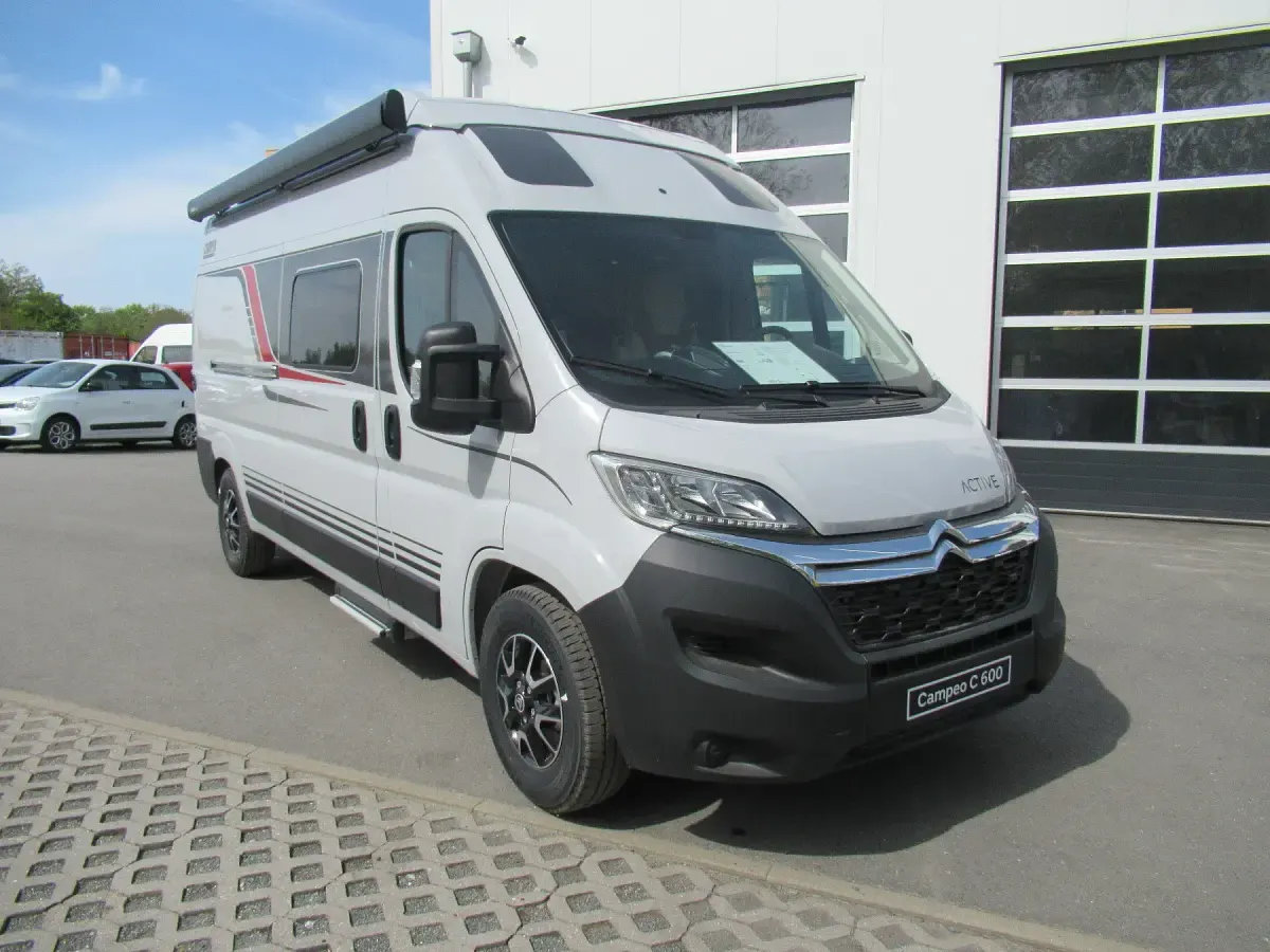 Neu Buerstner Campeo 140 PS (102 kW) 2025 Expedition grey (grau) Van