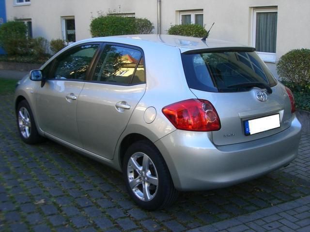 Gebraucht Toyota Auris Sol 171 PS (125 kW) 2007 Silber metallic Limousine