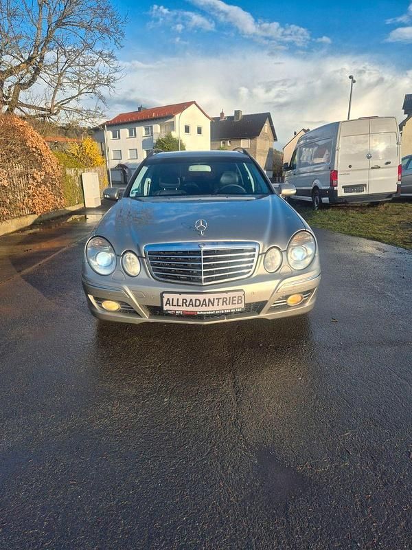 Gebraucht Mercedes E280 190 PS (139 kW) 2007 Silber Kombi