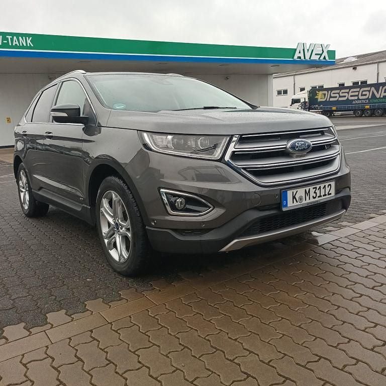 Gebraucht Ford Edge Titanium 209 PS (153 kW) 2018 Grau SUV