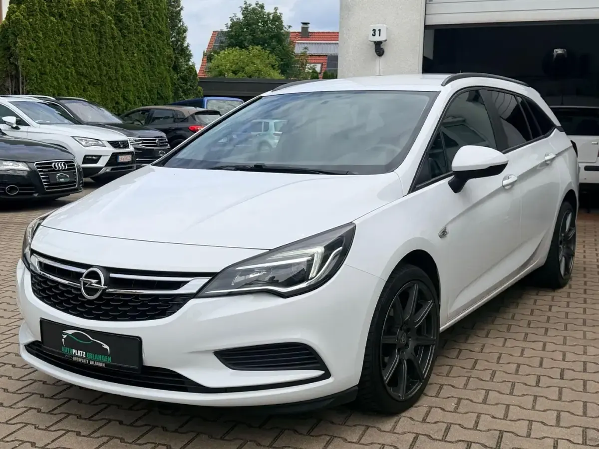 Gebraucht Opel Astra Edition 150 PS (110 kW) 2016 Weiß Kombi