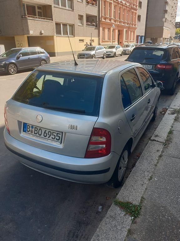 Gebraucht Skoda Fabia Classic 64 PS (47 kW) 2005 Silber Limousine