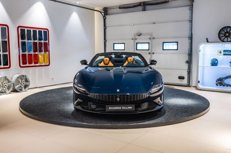 Neu Ferrari Roma 620 PS (456 kW) 2025 Blau Coupé