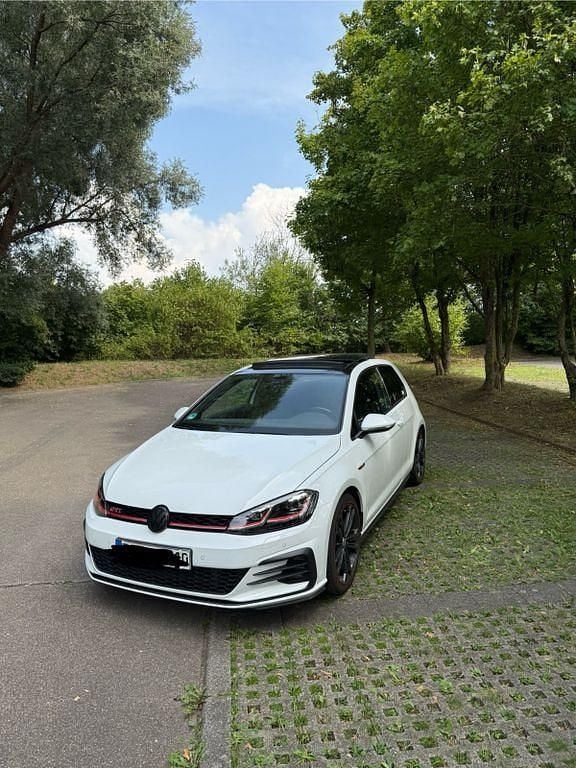Weiß Gebraucht 2018 VW Golf VII GTI Limousine | 22.950 € (Fairer Preis) - Bild 1/4