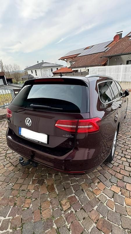 Gebraucht VW Passat 150 PS (110 kW) 2018 Andere farben Kombi