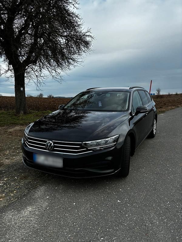 Gebraucht VW Passat 150 PS (110 kW) 2023 Kombi