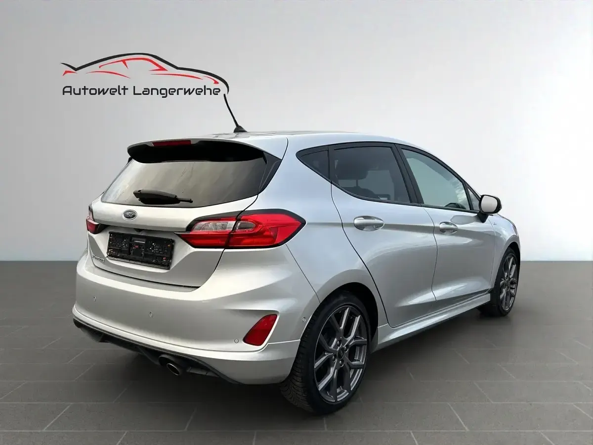 Gebraucht Ford Fiesta ST-Line 101 PS (74 kW) 2023 Silber Kleinwagen
