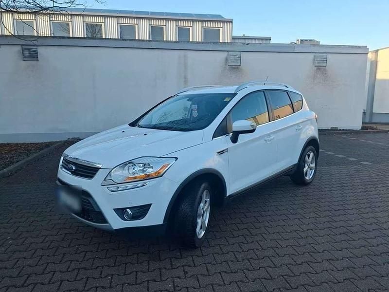 Gebraucht Ford Kuga Titanium 140 PS (102 kW) 2012 Weiß SUV