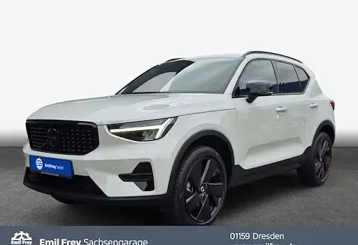 Gebraucht Volvo XC40 Plus 163 PS (119 kW) 2025 Weiß SUV