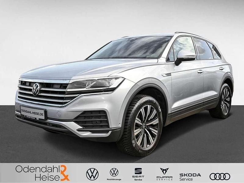 Antimonsilber (metallic) Gebraucht 2022 VW Touareg Basis SUV | 38.350 € (Superpreis) - Bild 1/4