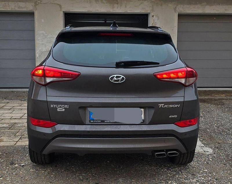 Gebraucht Hyundai Tucson Premium 185 PS (136 kW) 2015 Braun SUV