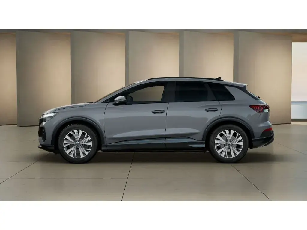 Gebraucht Audi e-tron 210 kW (286 PS) 2025 Kieselgrau SUV