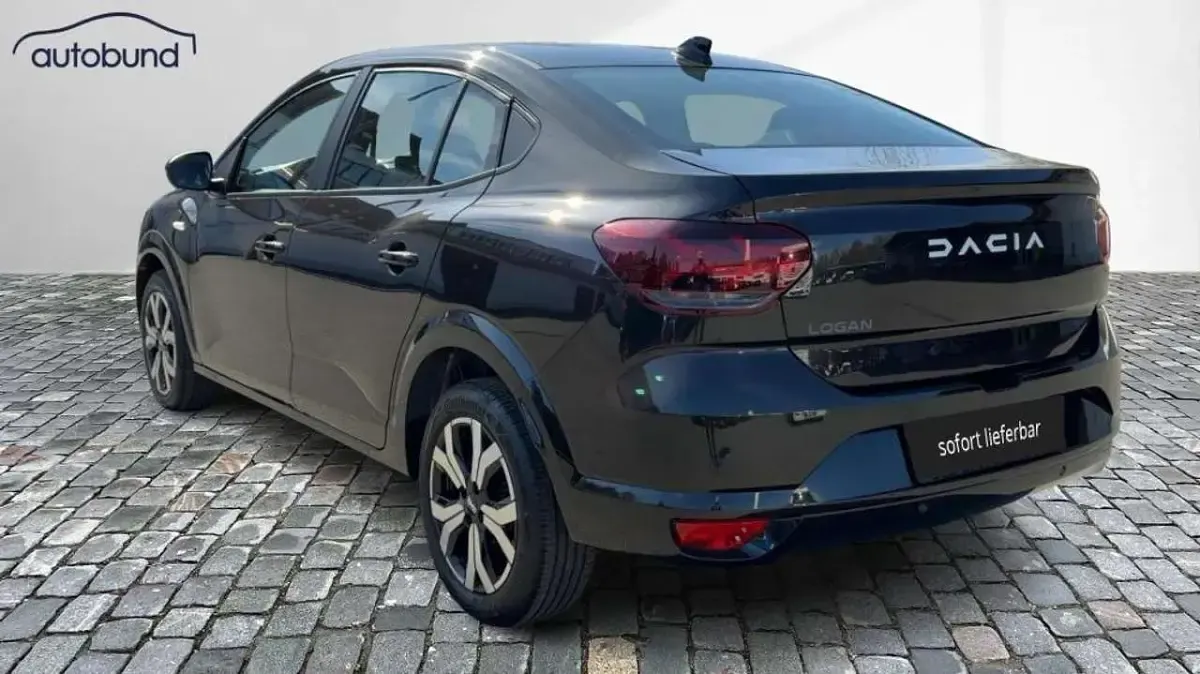 Gebraucht Dacia Logan 91 PS (66 kW) 2024 Schwarz / perlmuttschwarz Limousine
