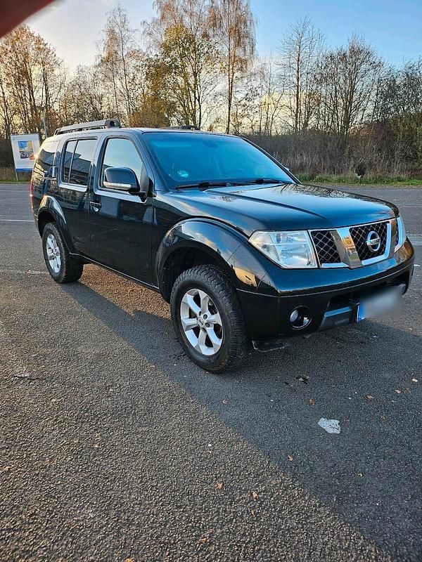 Schwarz Gebraucht 2007 Nissan Pathfinder SUV | 3.750 € (Superpreis) - Bild 1/4