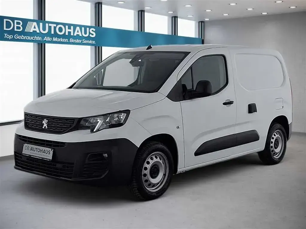 Gebraucht Peugeot Partner Premium 131 PS (96 kW) 2022 Van / Kleinbus