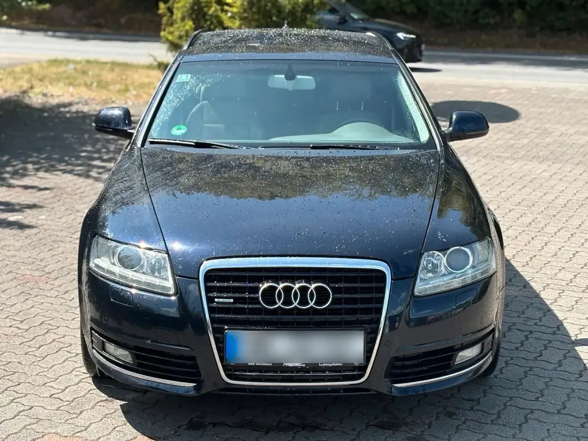 Gebraucht Audi A6 Comfort 233 PS (171 kW) 2010 Blau Kombi