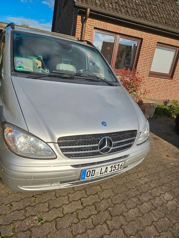 Silber Gebraucht 2008 Mercedes Viano Van / Kleinbus | 7.499 € (Superpreis) - Bild 1/4