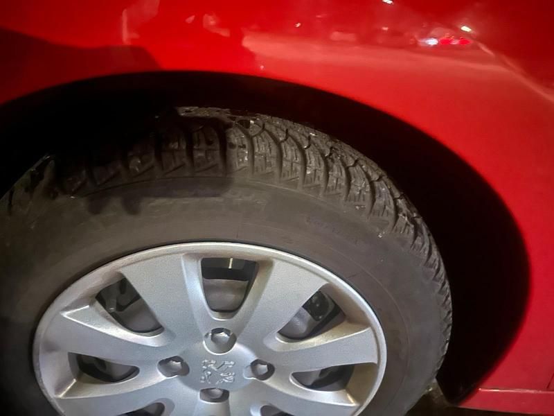 Gebraucht Peugeot 207 75 PS (55 kW) 2006 Rot Coupé