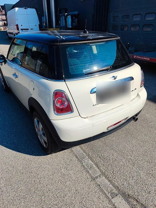 Gebraucht Mini Cooper 122 PS (89 kW) 2012 Weiß Kleinwagen