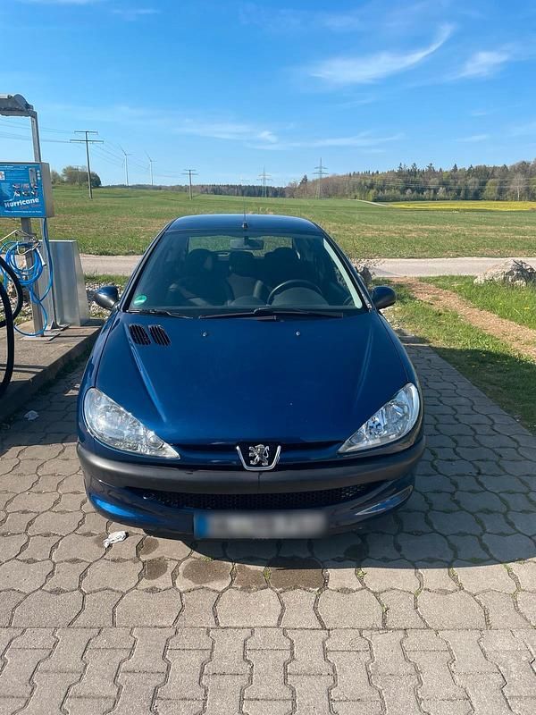 Blau Gebraucht 2006 Peugeot 206 Kleinwagen | 650 € (Guter Preis) - Bild 1/4
