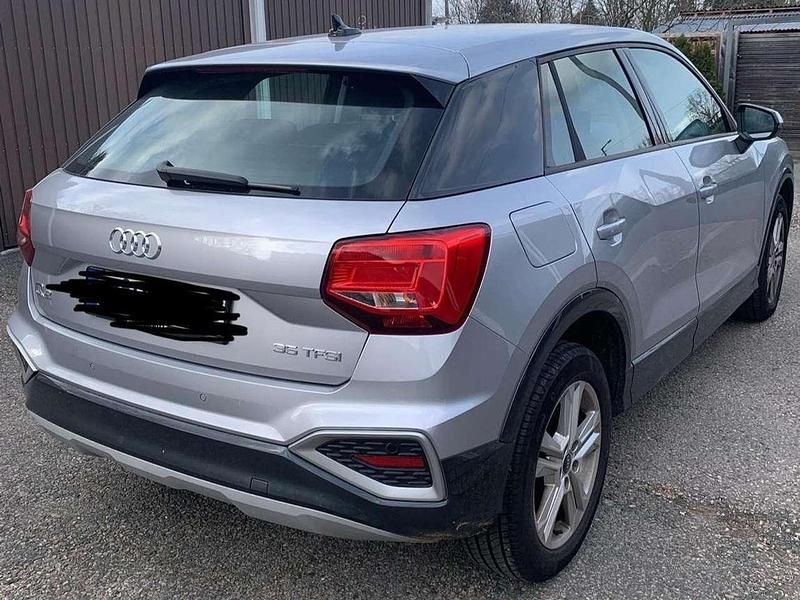Gebraucht Audi Q2 Advanced 150 PS (110 kW) 2023 Silber SUV