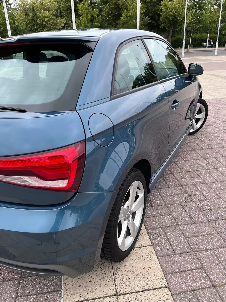 Gebraucht Audi A1 S-Line 125 PS (91 kW) 2017 Blau Kleinwagen