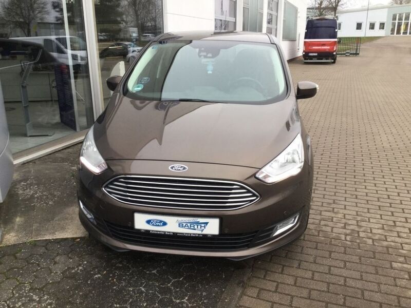 Gebraucht Ford C-MAX Titanium 125 PS (91 kW) 2016 Braun Van / Kleinbus