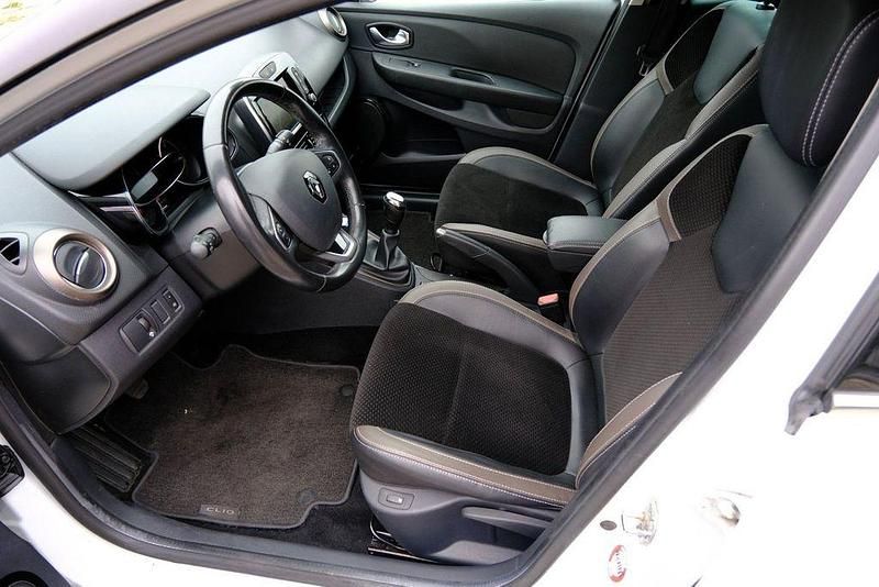 Gebraucht Renault Clio IV Intens 90 PS (66 kW) 2017 Weiß Limousine