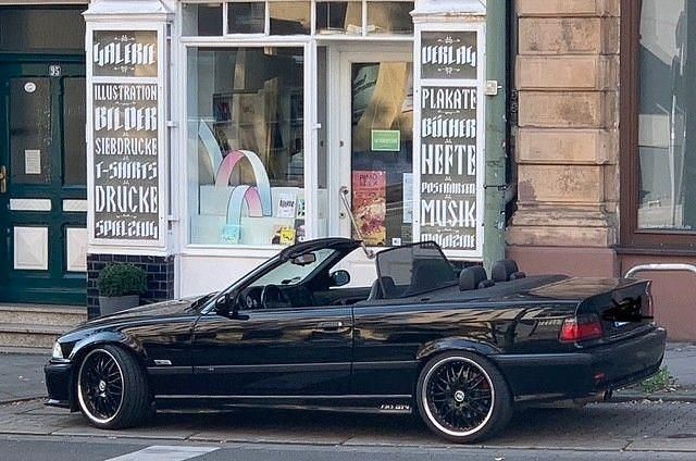 Schwarz Gebraucht 1995 BMW M3 Cabriolet Performance Cabrio | 29.900 € - Bild 1/4