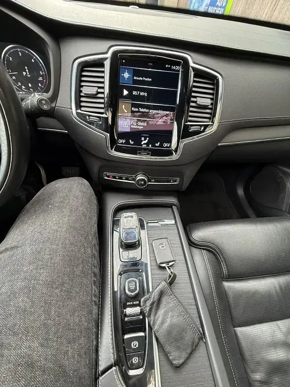 Gebraucht Volvo XC90 Inscription 235 PS (172 kW) 2020 Schwarz SUV