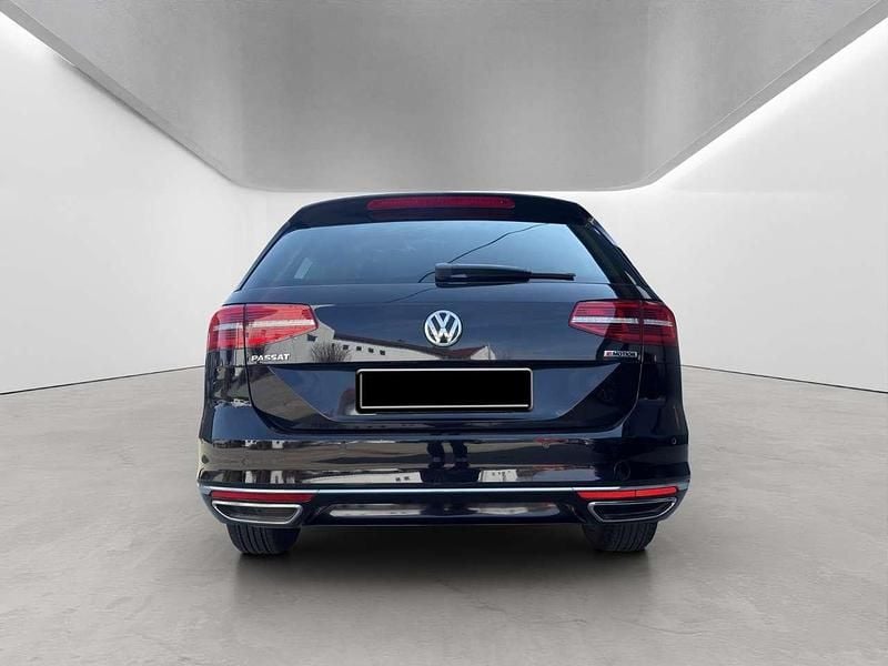 Gebraucht VW Passat 190 PS (139 kW) 2018 Schwarz Kombi