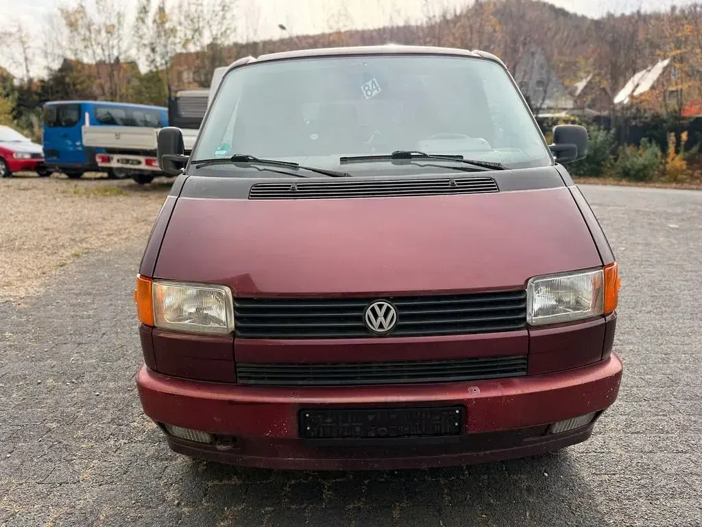 Gebraucht VW Caravelle 77 PS (56 kW) 1992 Rot Van