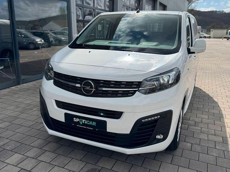 Gebraucht Opel Vivaro 150 PS (110 kW) 2019 Weiß Van / Kleinbus