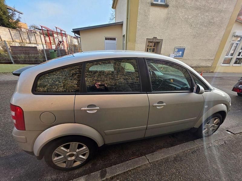 Gebraucht Audi A2 75 PS (55 kW) 2004 Silber Kleinwagen