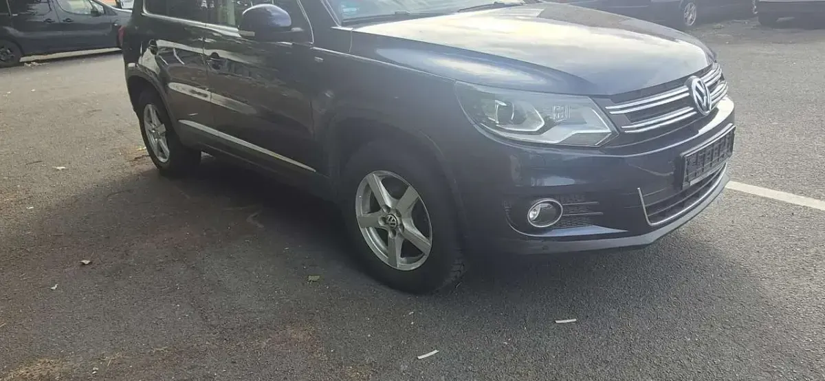 Gebraucht VW Tiguan Cup 179 PS (131 kW) 2014 Night blue metallic SUV