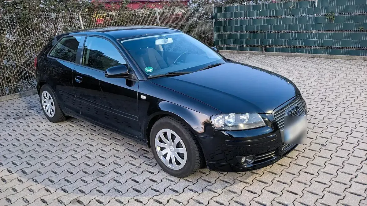 Gebraucht Audi A3 102 PS (75 kW) 2005 Schwarz Kleinwagen
