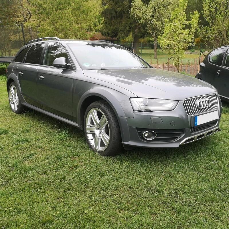 Grau Gebraucht 2015 Audi A4 Allroad Ambiente Kombi | 12.800 € (Fairer Preis) - Bild 1/4