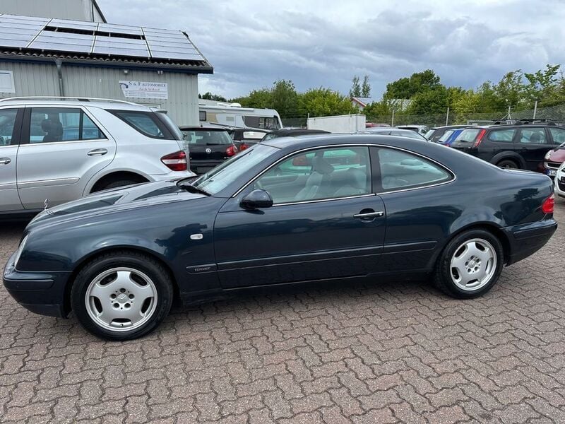 Blau Gebraucht 1997 Mercedes CLK230 Coupé | 2.999 € (Teuer) - Bild 1/4